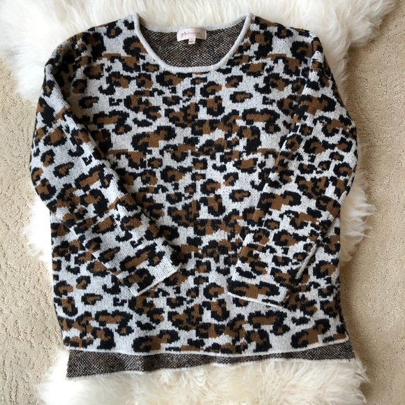 Philosophy Sweaters - PHILOSOPHY Leopard Print Sweater, sz. L